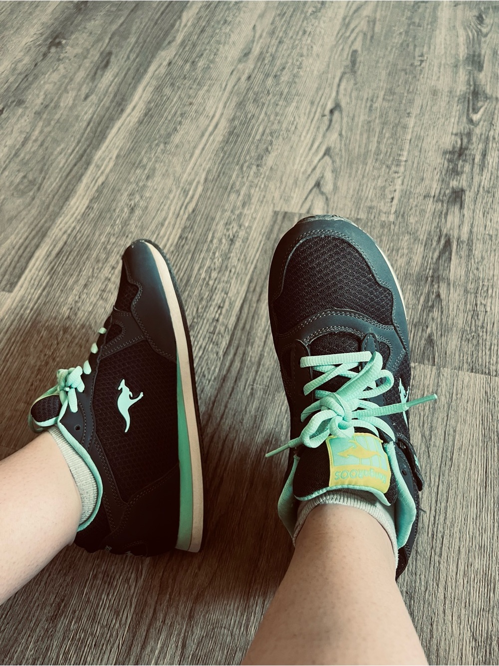 KangaROOS Black and Mint Athletic Sneakers with Kangaroo Logo